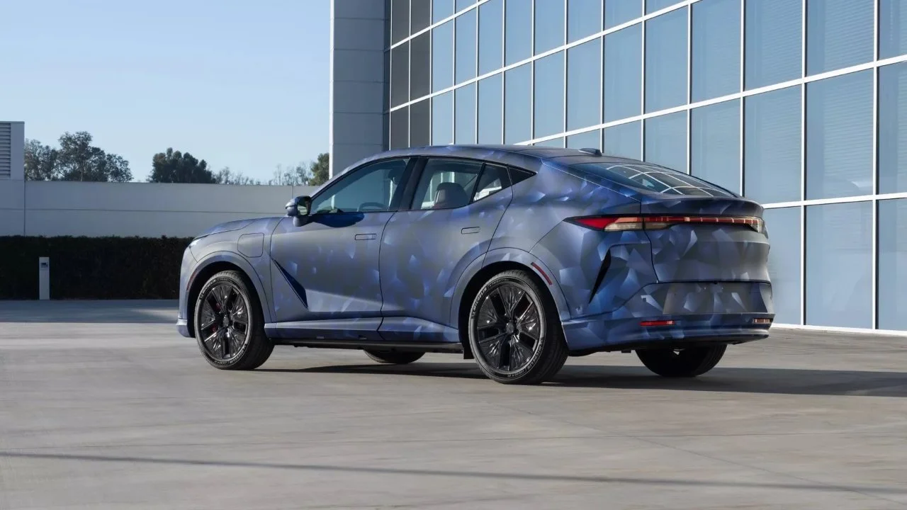 El Acura RSX regresa… como una SUV eléctrica: ¿Deportivo? Más bien como una nevera