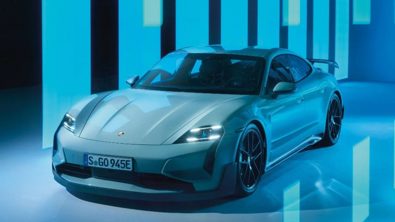 El Taycan Turbo GT tiene más amperios que tu casa