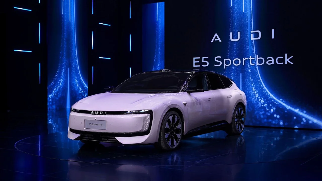 China Obtiene la Vagoneta Eléctrica Que Escupe Fuego con la Que Solo Podemos Soñar