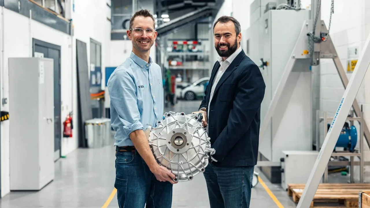 YASA Metió 4,000 HP en los Cubos de Rueda para Probar la Locura de la Potencia Eléctrica
