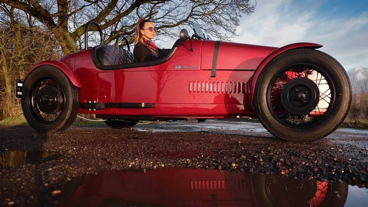   Image Credit: Austin Motor Company.  