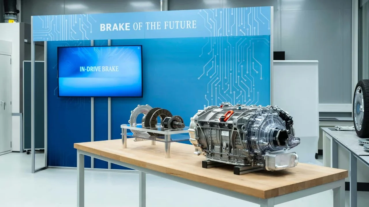   Image Credit: Mercedes-Benz.  