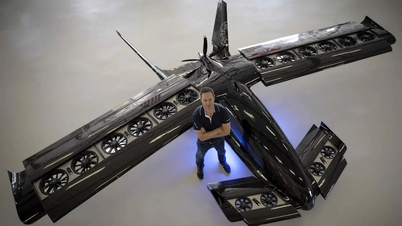   Horizon's CEO, Brandon Robinson with Cavorite X5. Image Credit: Horizon Aircraft.  