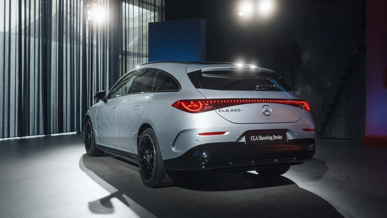   Image Credit: Mercedes-Benz.  